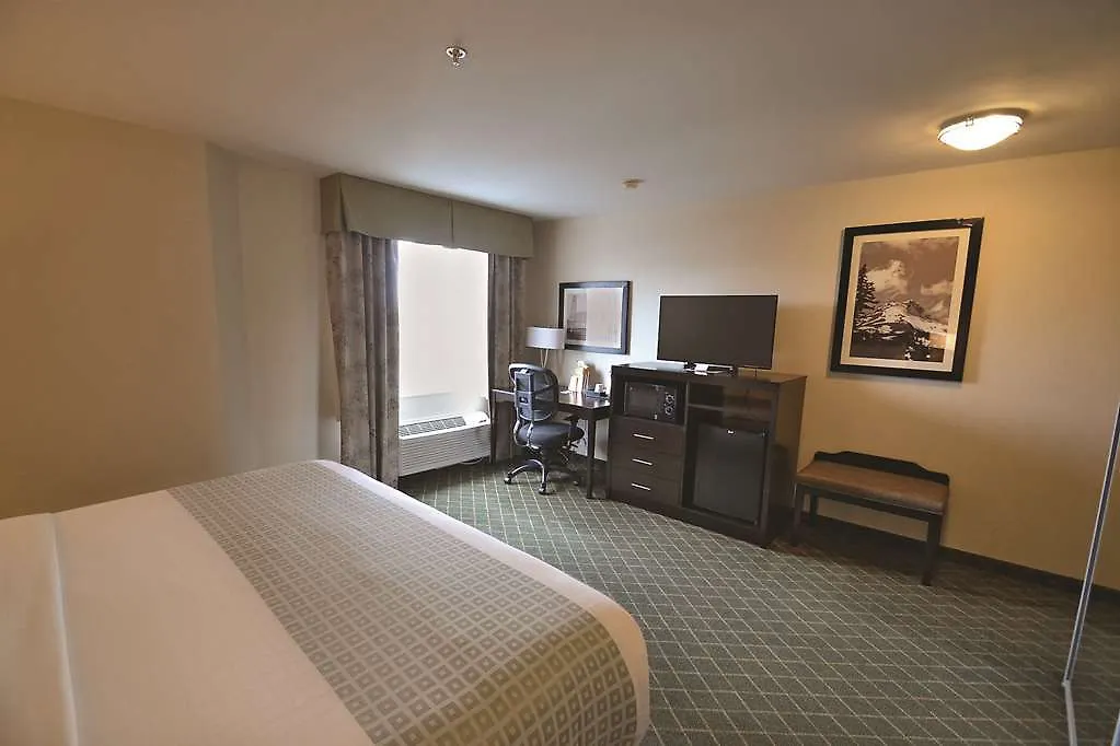 Hotel La Quinta By Wyndham Portland Airport 3*,